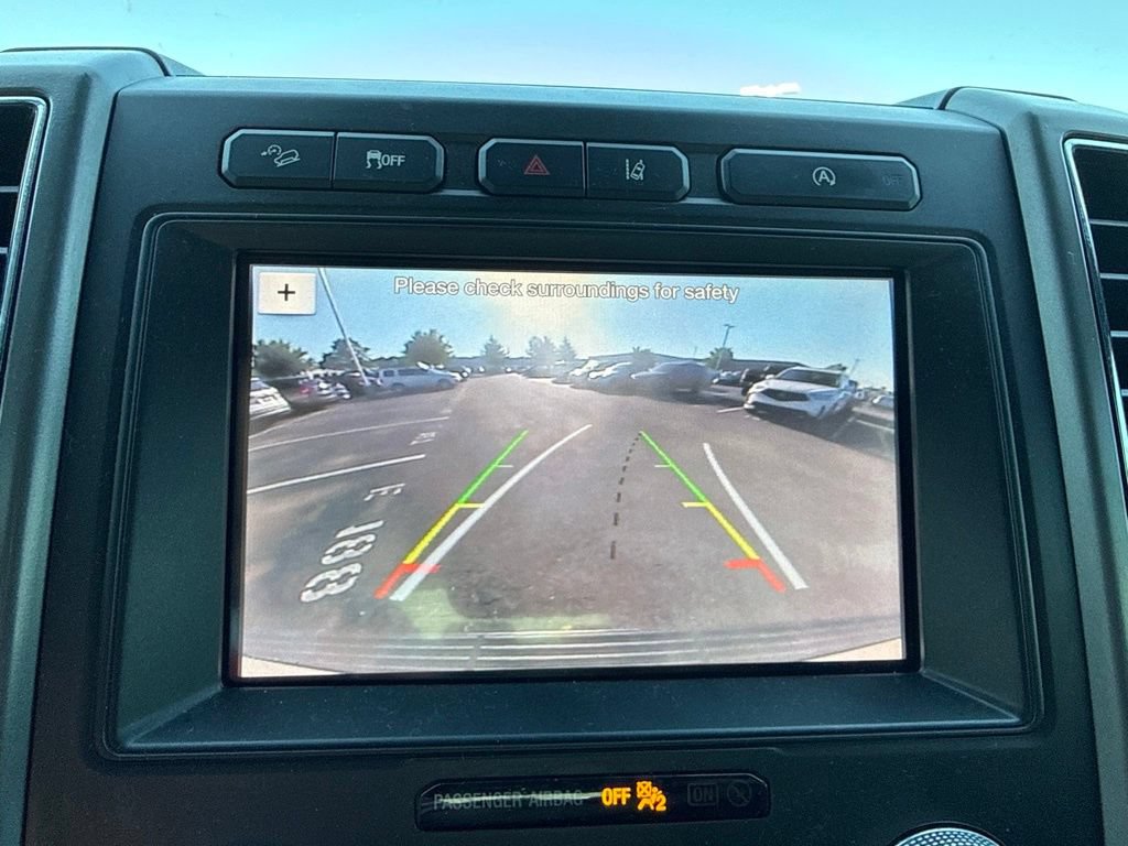 Used 2019 Ford Expedition XLT w/ Equipment Group 202A AWD/4WD image 22