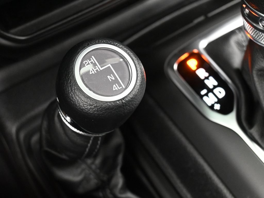 New 2026 Jeep Gladiator Sport AWD/4WD image 21