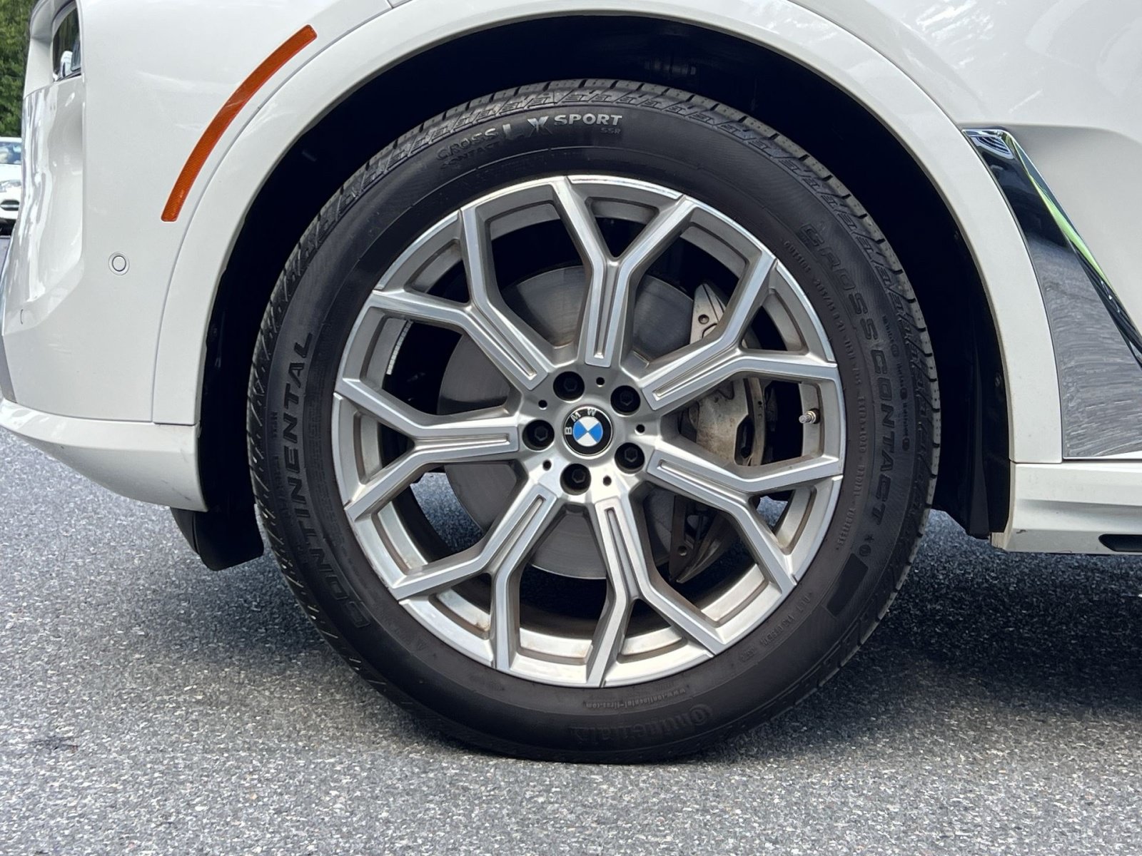 Used 2025 BMW X7 xDrive40i AWD/4WD image 17
