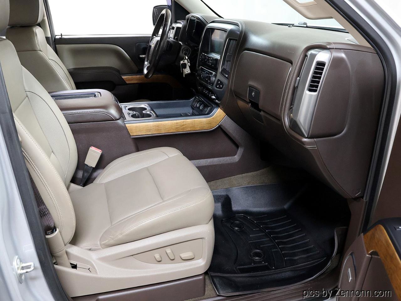 Used 2017 Chevrolet Silverado 1500 LTZ w/ LTZ Plus Package image 31