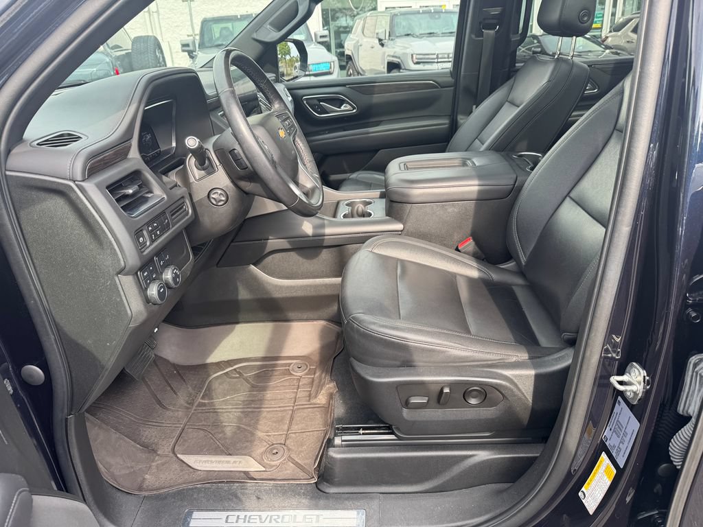 Used 2022 Chevrolet Tahoe LT w/ Luxury Package AWD/4WD image 25