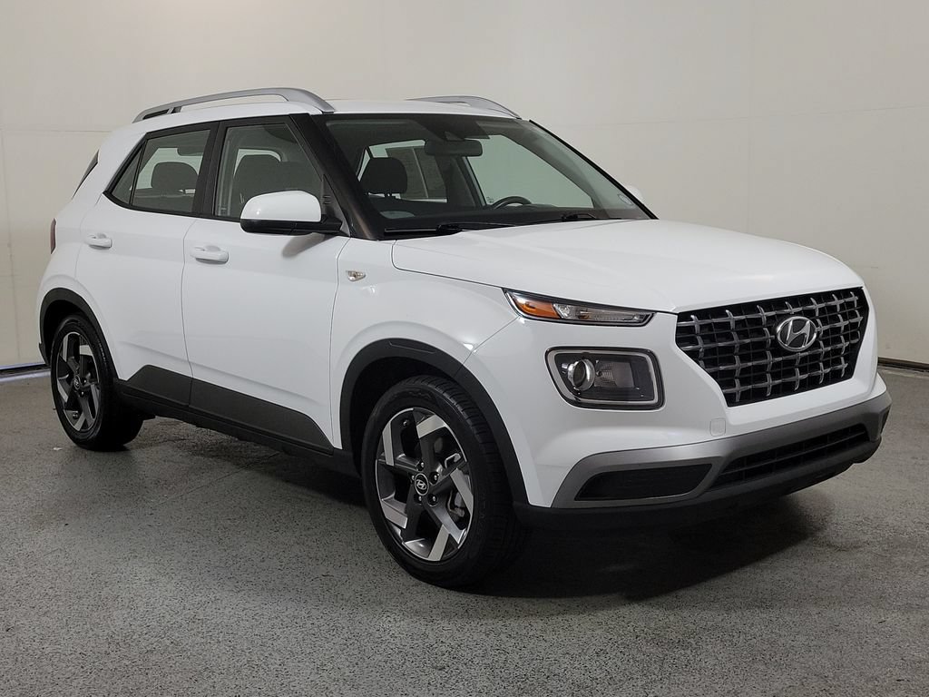 Used 2022 Hyundai Venue SEL w/ Cargo Package