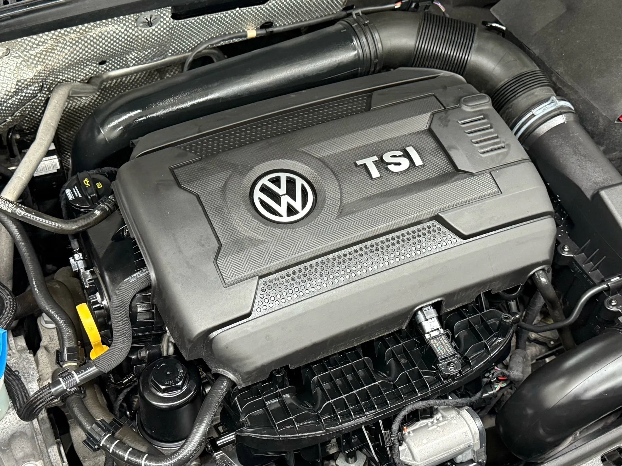 Used 2017 Volkswagen Beetle 1.8T S image 39