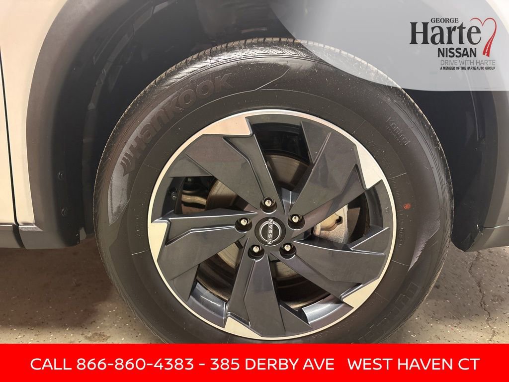 Certified 2025 Nissan Rogue SV image 54