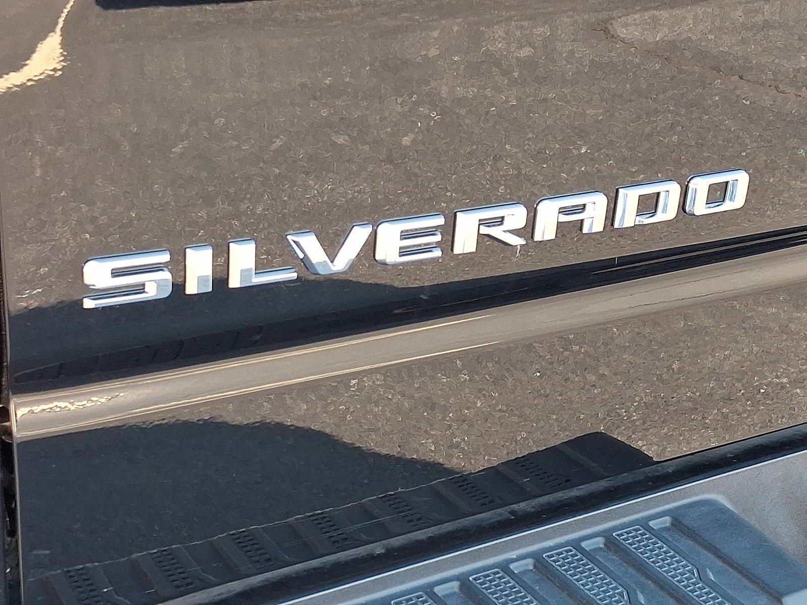 Used 2022 Chevrolet Silverado 1500 RST w/ Convenience Package II AWD/4WD image 31