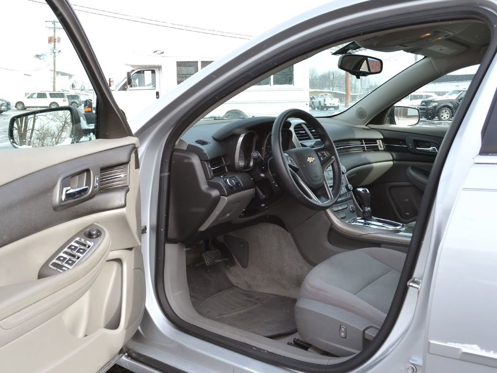 Used 2013 Chevrolet Malibu LS w/ Protection Package image 23