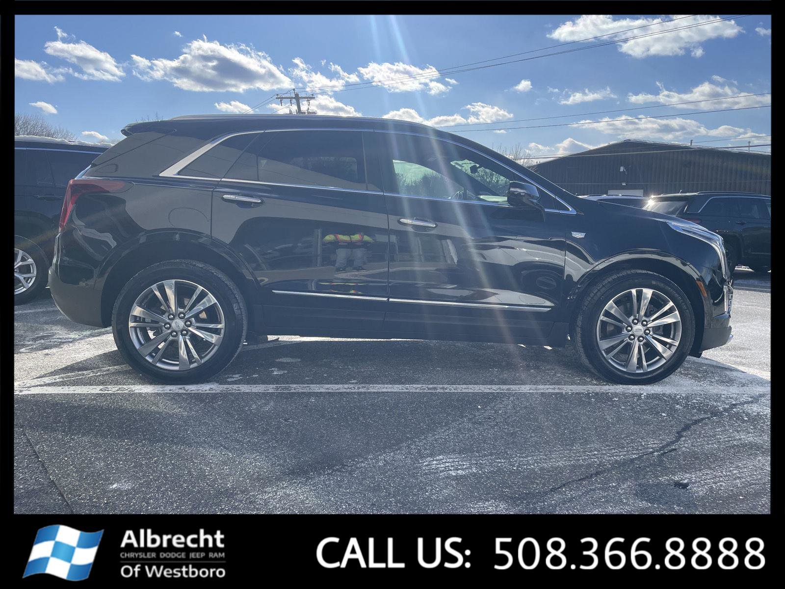 Used 2024 Cadillac XT5 Premium Luxury w/ Technology Package image 6