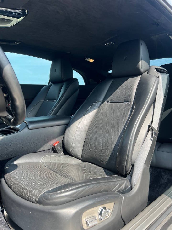 Used 2016 Rolls-Royce Wraith RWD image 18