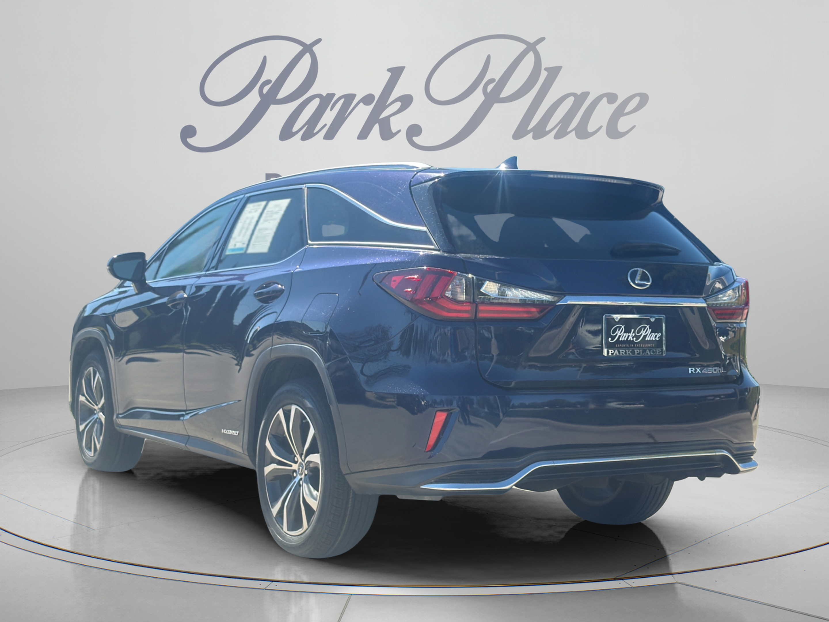 Used 2019 Lexus RX 450hL Premium w/ Premium Package AWD/4WD image 3