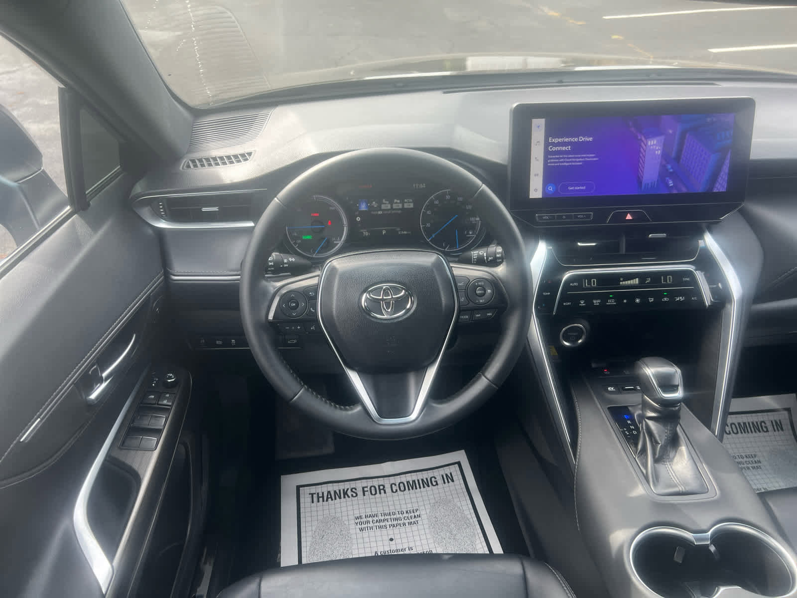 Certified 2024 Toyota Venza XLE AWD/4WD image 2