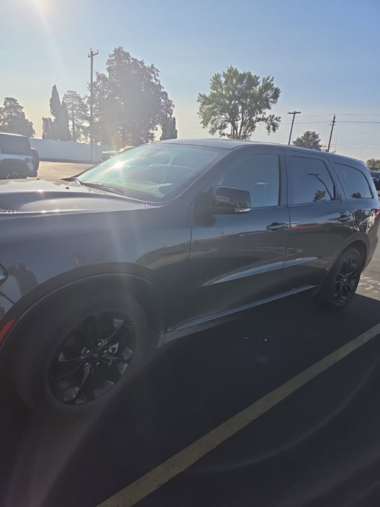 Used 2021 Dodge Durango R/T w/ Technology Group AWD/4WD image 2