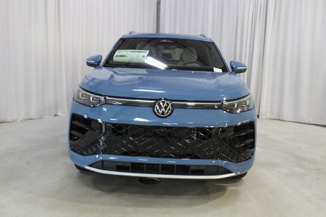 New 2026 Volkswagen Tiguan SEL R-Line AWD/4WD image 38