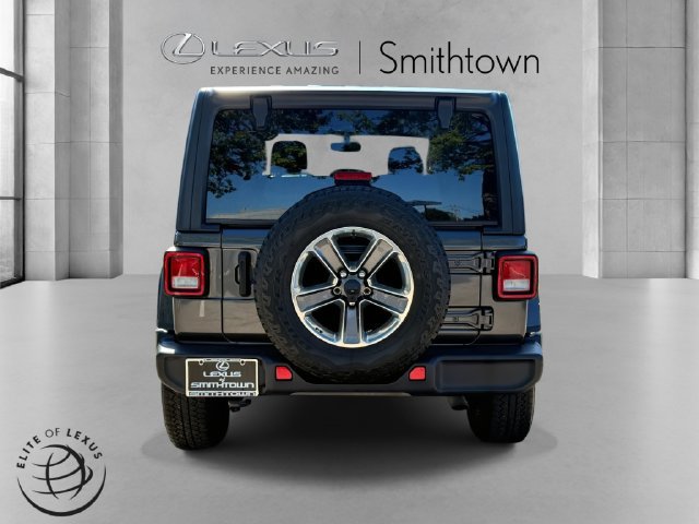 Used 2021 Jeep Wrangler Unlimited Sahara AWD/4WD image 6