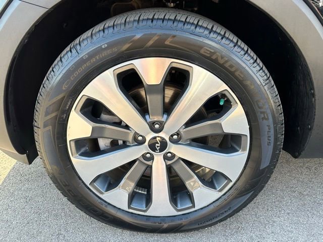 Used 2022 Kia Telluride S image 16