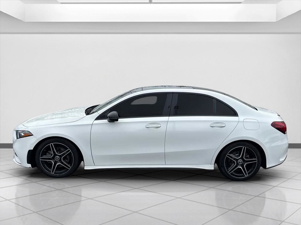 Used 2021 Mercedes-Benz A 220 4MATIC image 3