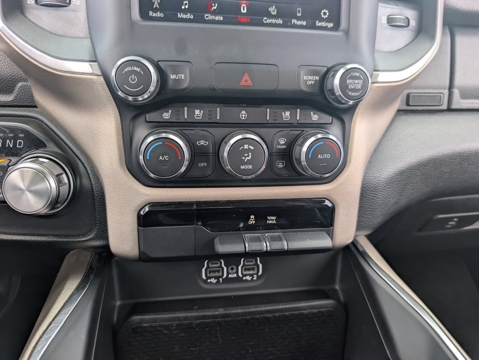 Used 2020 RAM 1500 Laramie AWD/4WD image 26