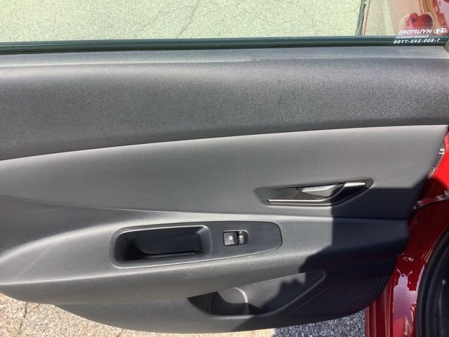 Used 2025 Hyundai Elantra Sport w/ Cargo Package FWD image 12