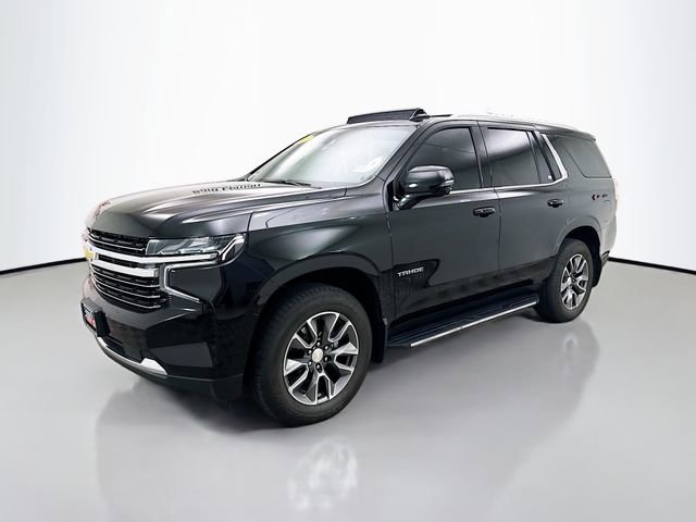 Used 2022 Chevrolet Tahoe LT w/ Luxury Package image 3