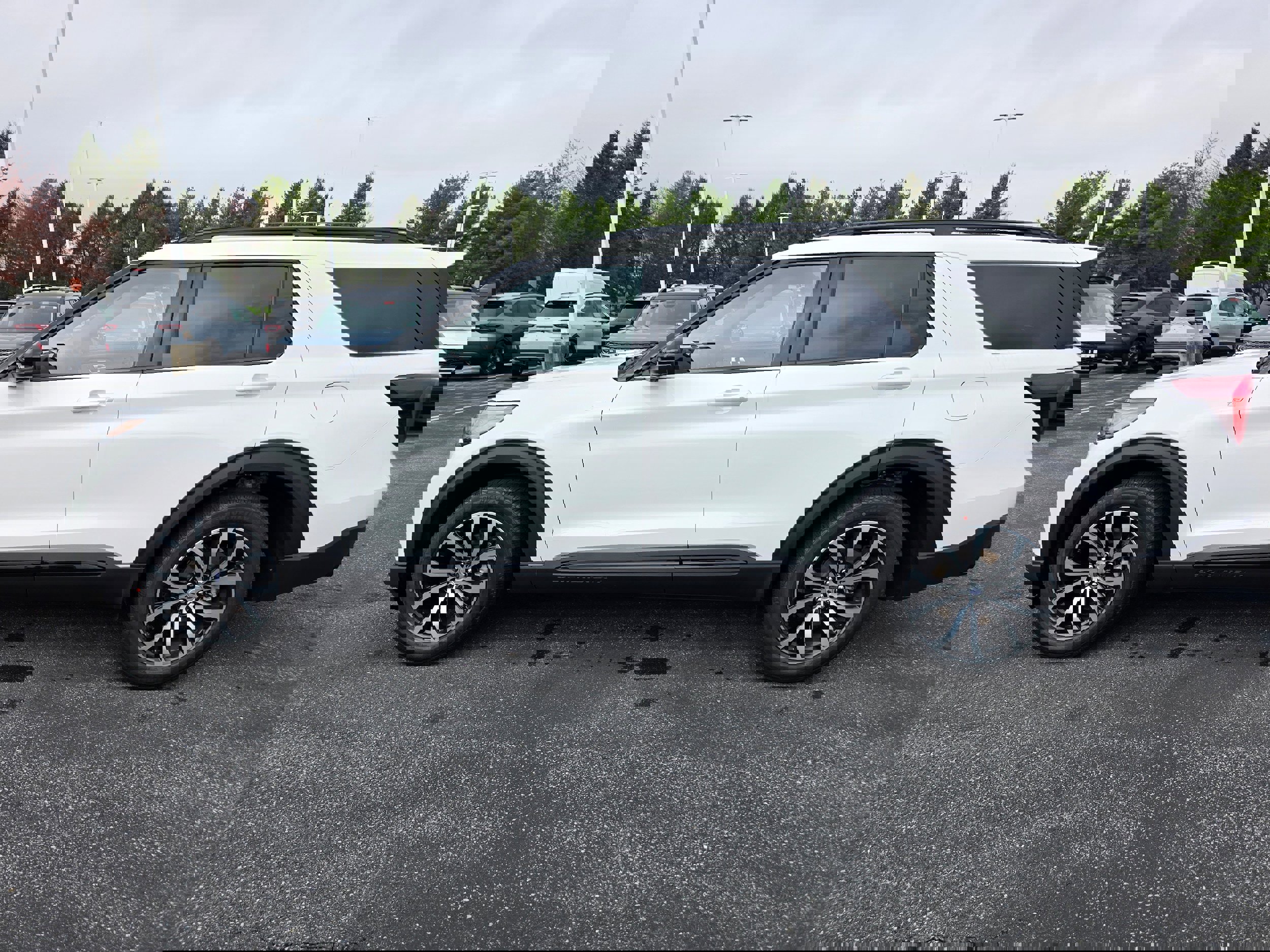 New 2026 Ford Explorer ST-Line image 9