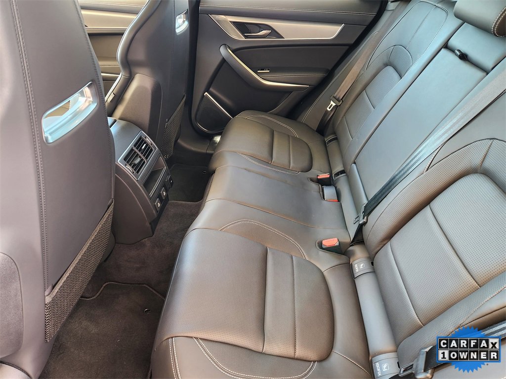 Used 2026 Jaguar F-PACE R-Dynamic S image 33