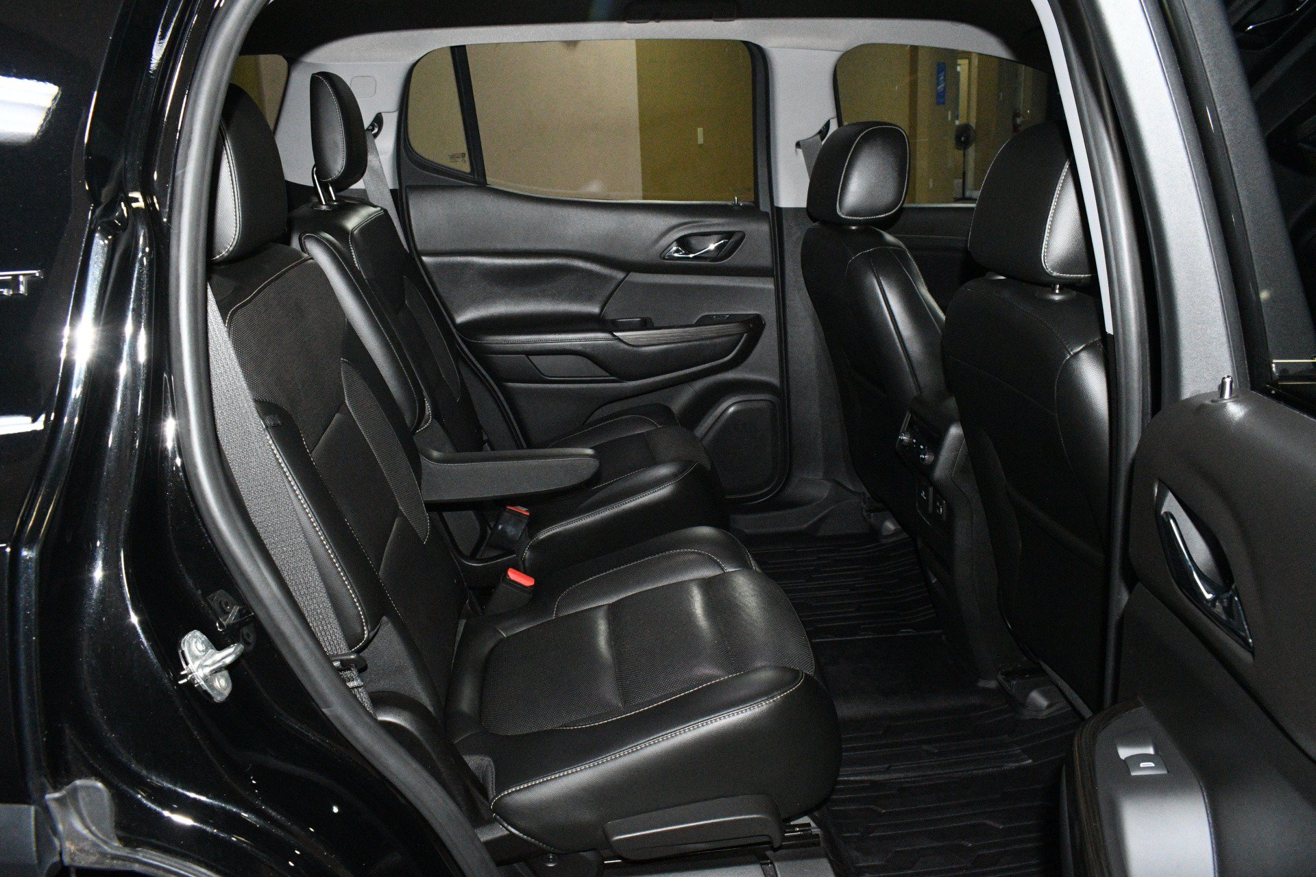 Used 2019 GMC Acadia SLT FWD image 50
