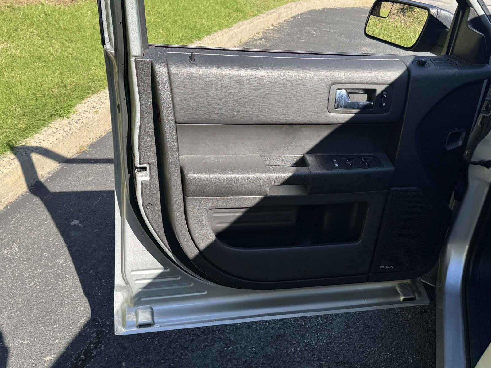 Used 2014 Ford Flex SE FWD image 14