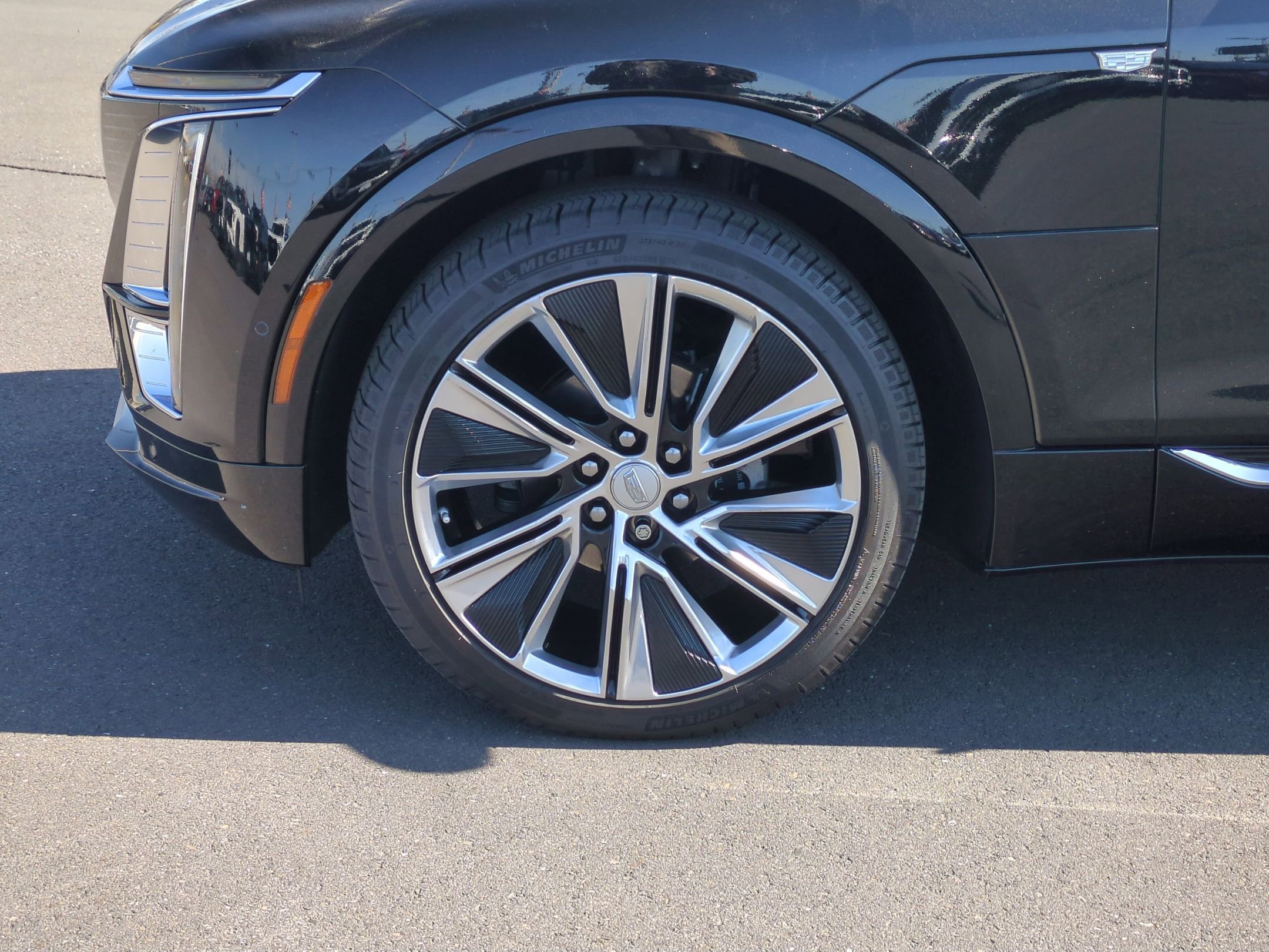 Certified 2024 Cadillac Lyriq Luxury image 34