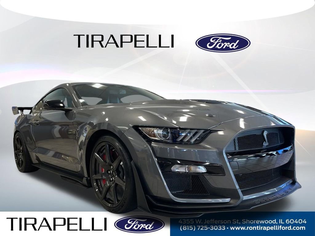 Used 2021 Ford Mustang Shelby GT500 w/ Carbon Fiber Track Pack RWD image 4