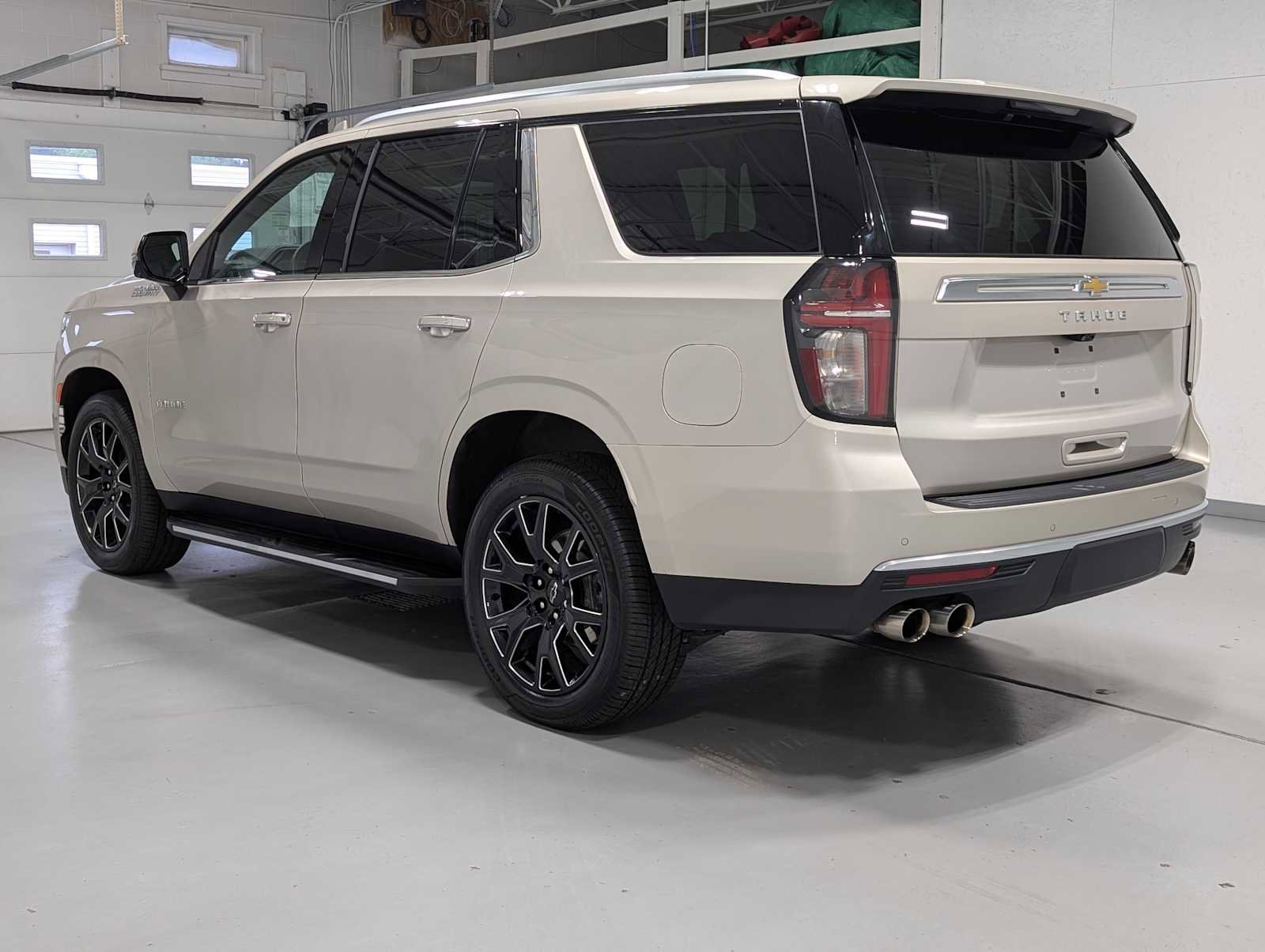 Used 2023 Chevrolet Tahoe High Country image 9