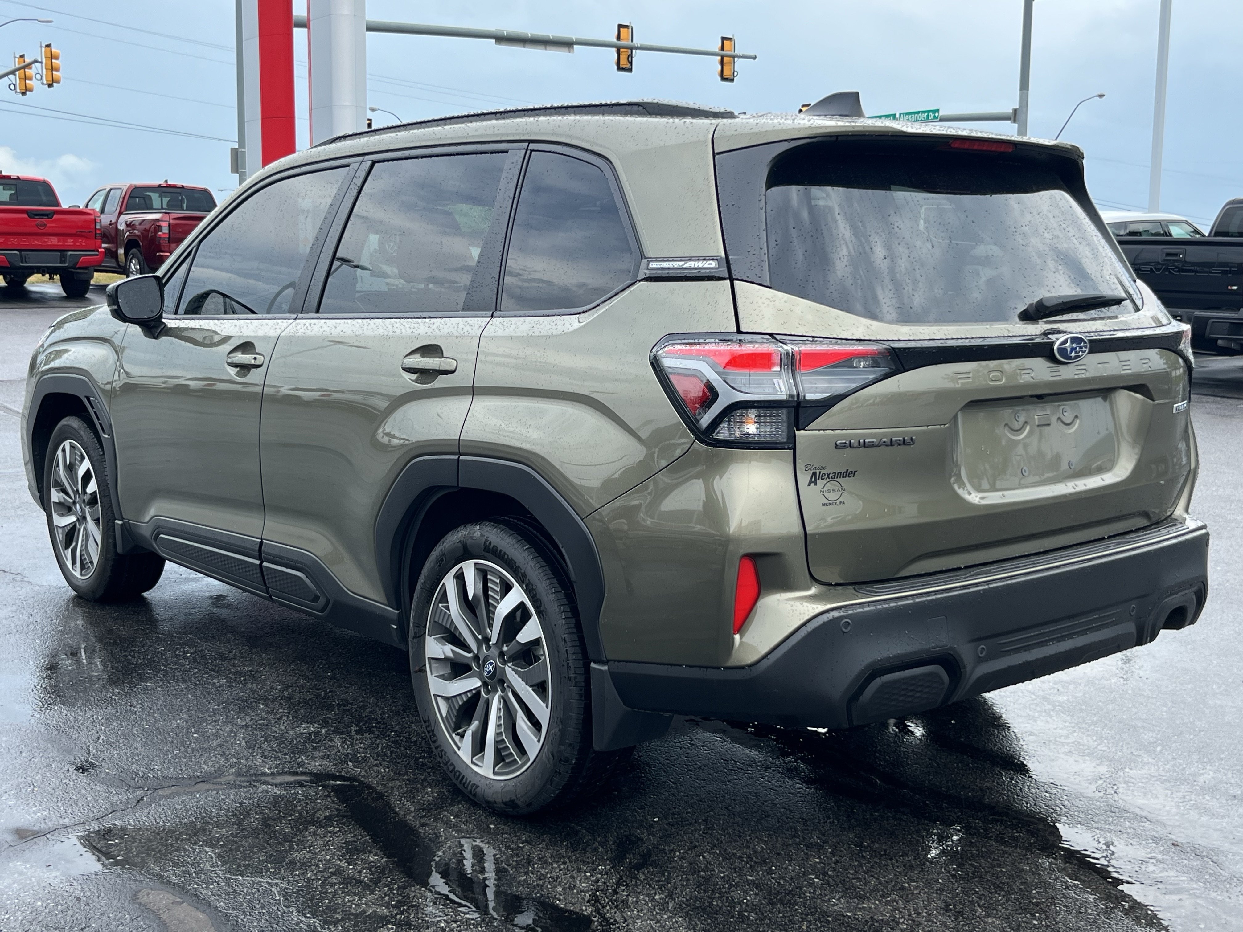 Used 2025 Subaru Forester Touring AWD/4WD image 9