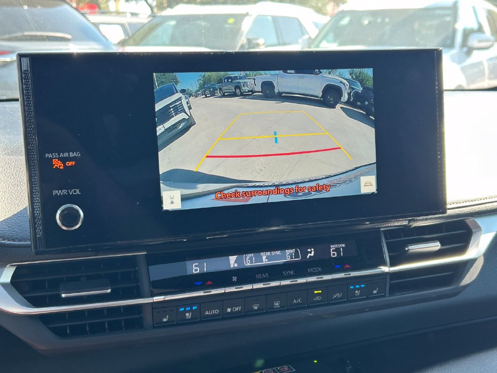 Used 2026 Toyota Sienna Limited AWD/4WD image 38