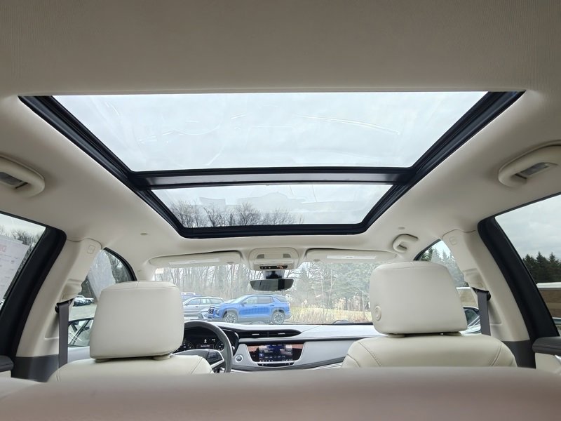 Used 2022 Cadillac XT5 Premium Luxury w/ Technology Package image 21