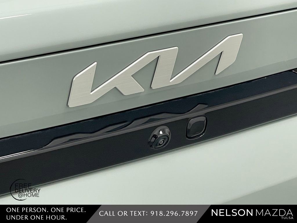 Used 2025 Kia K4 EX image 15