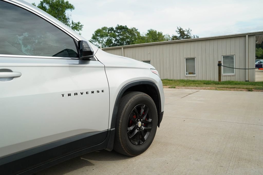Used 2020 Chevrolet Traverse LS w/ LPO, Blackout Package image 12