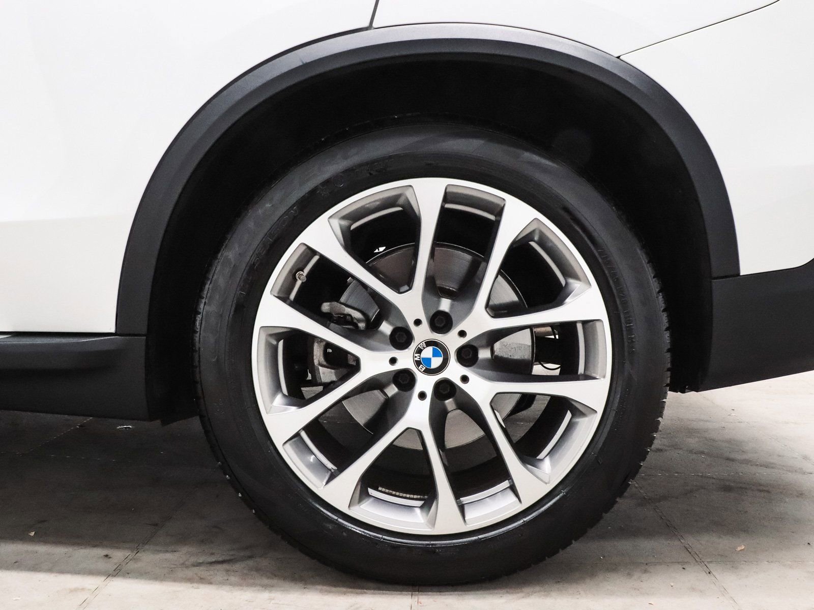 Used 2025 BMW X5 xDrive40i image 9