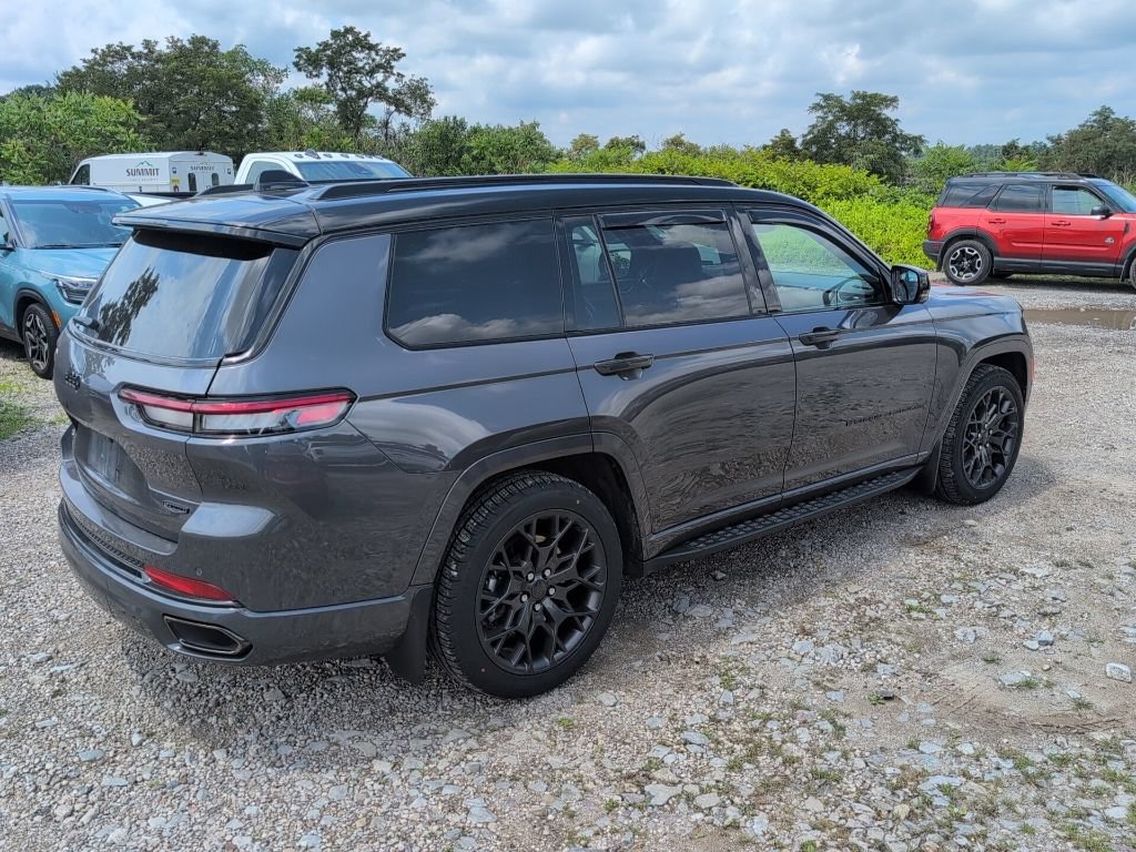 Used 2024 Jeep Grand Cherokee L Summit w/ High Altitude Package AWD/4WD image 5