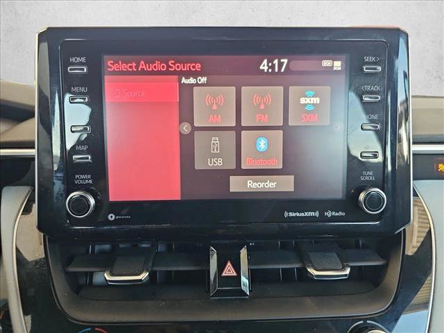 Used 2021 Toyota Corolla SE w/ SE Preferred Package FWD image 13