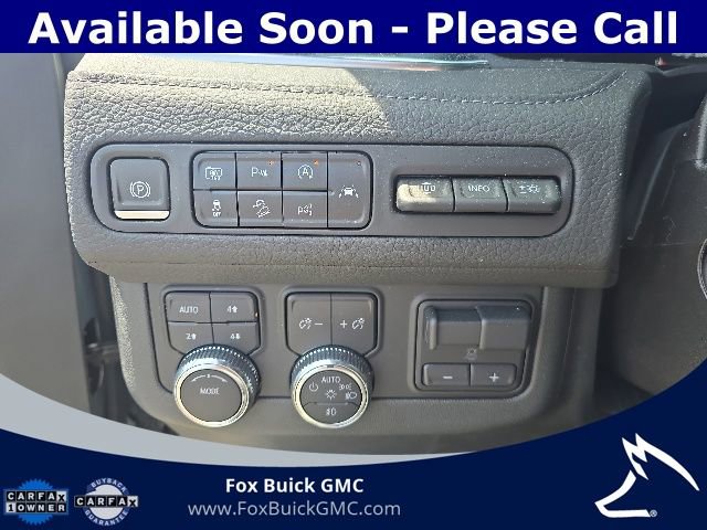 Used 2024 GMC Yukon Denali w/ Advanced Technology Package AWD/4WD image 17