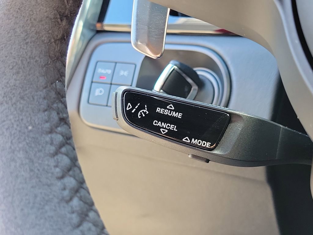 Certified 2022 Porsche Cayenne Turbo image 38