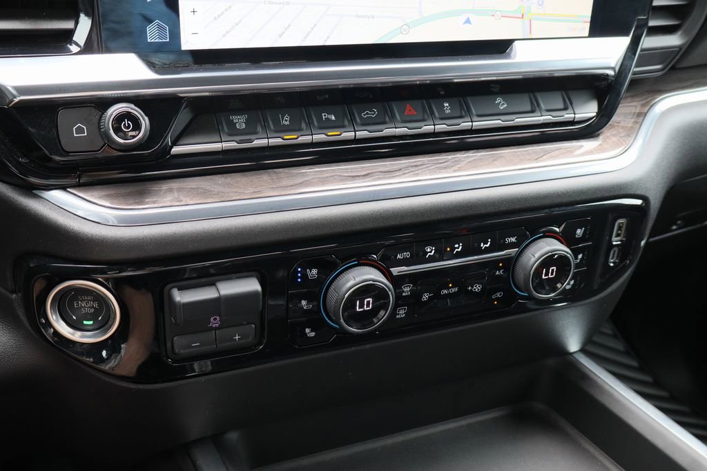 Used 2025 Chevrolet Silverado 2500 LTZ w/ LTZ Plus Package image 18