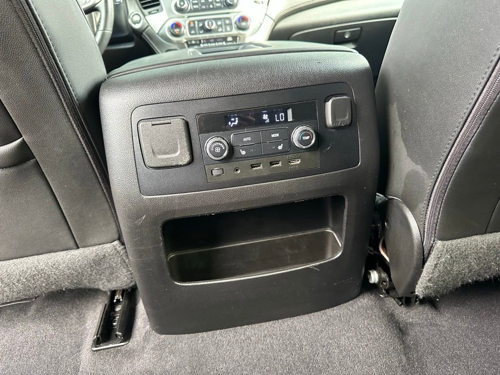 Used 2019 GMC Yukon SLT w/ Premium Edition image 37