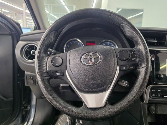 Used 2017 Toyota Corolla LE FWD image 17