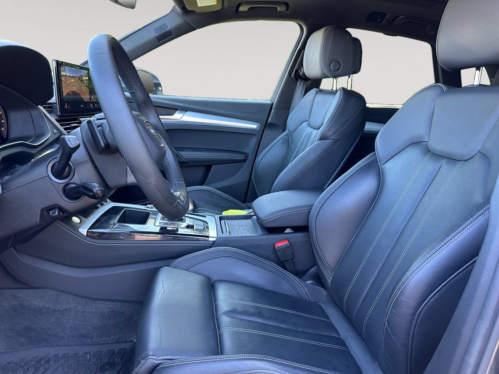 Used 2024 Audi Q5 2.0T Prestige w/ Prestige Package AWD/4WD image 9