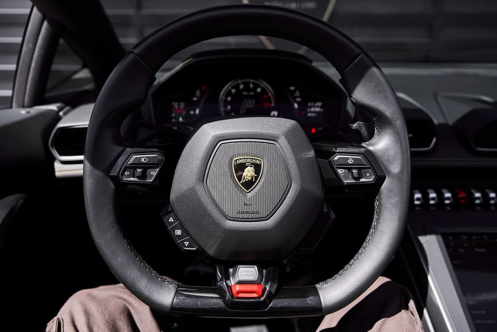 Used 2023 Lamborghini Huracan EVO RWD image 44