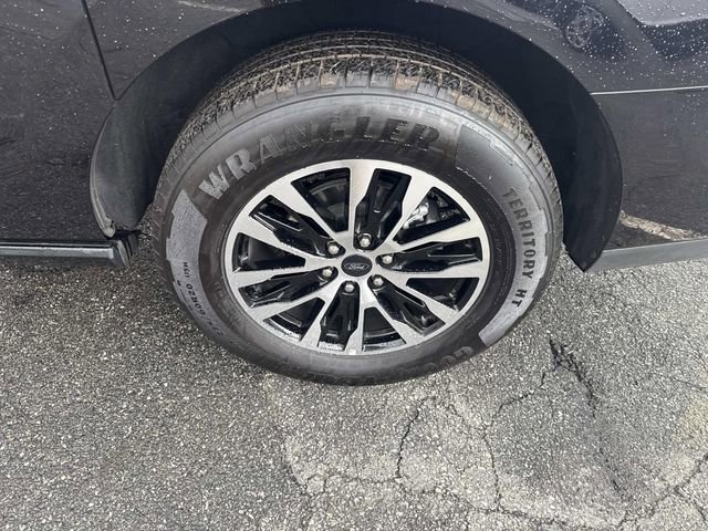 Certified 2025 Ford Expedition Max Platinum AWD/4WD image 17