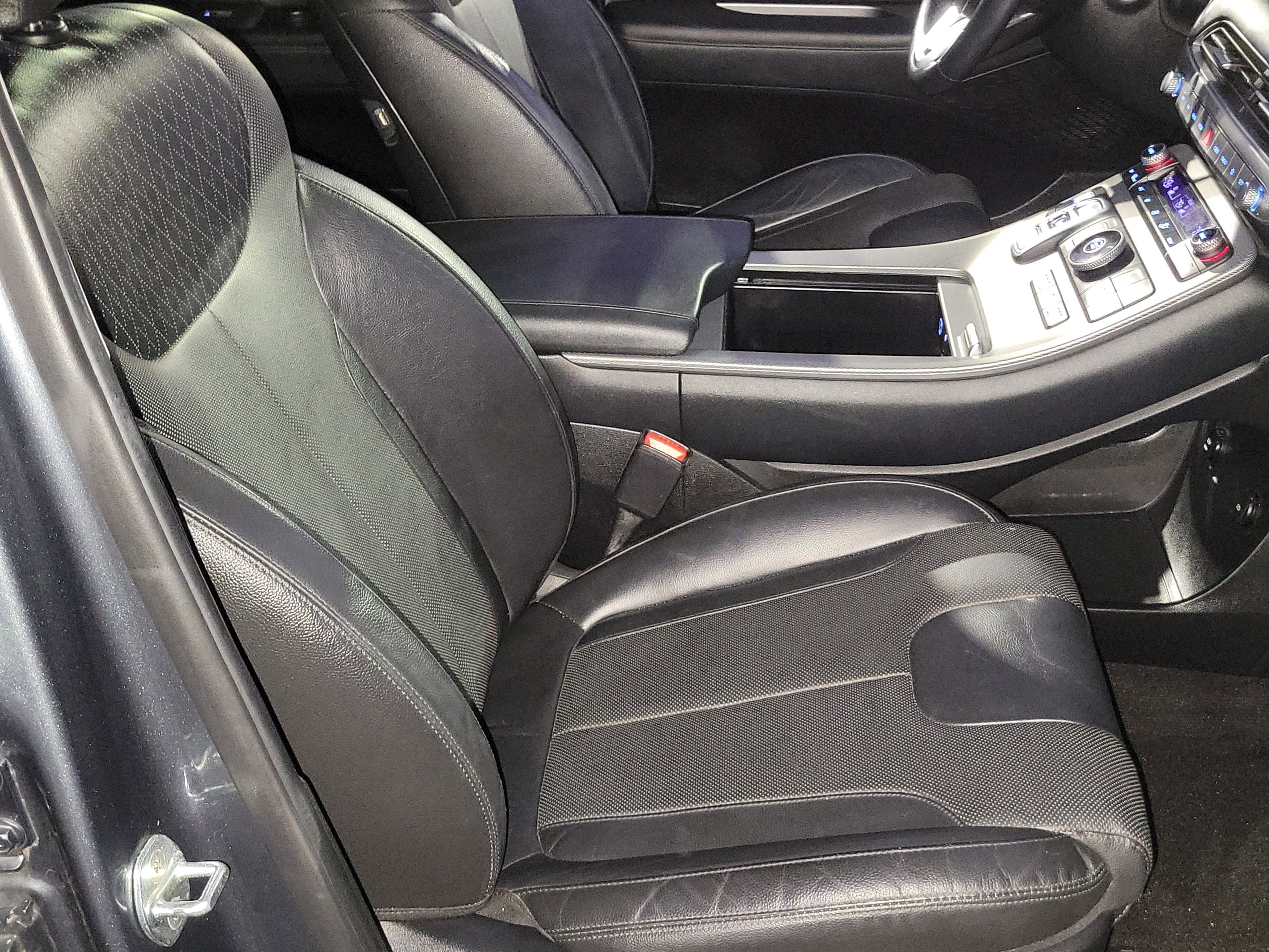 Used 2022 Hyundai Palisade SEL w/ 8P Bench Seat Package image 21