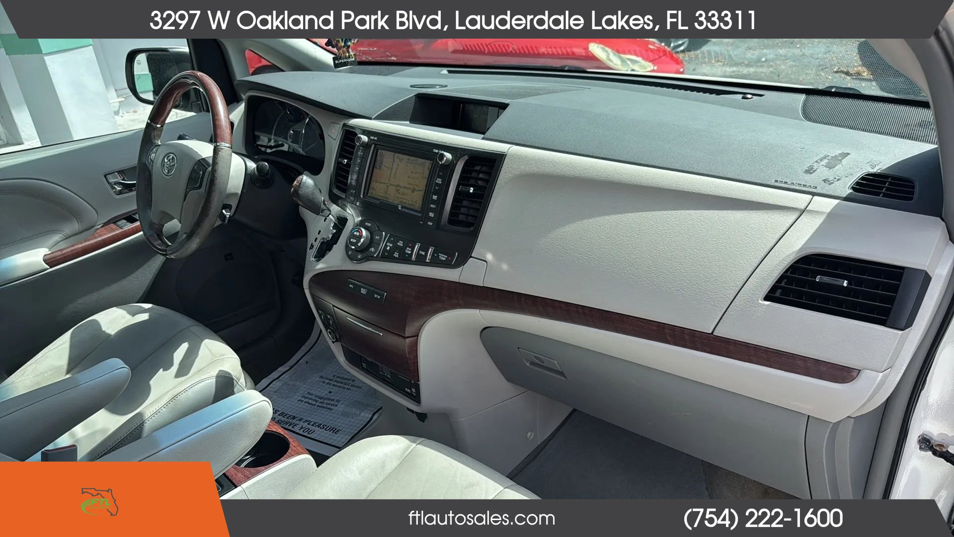 Used 2014 Toyota Sienna Limited w/ Limited Premium Package image 48