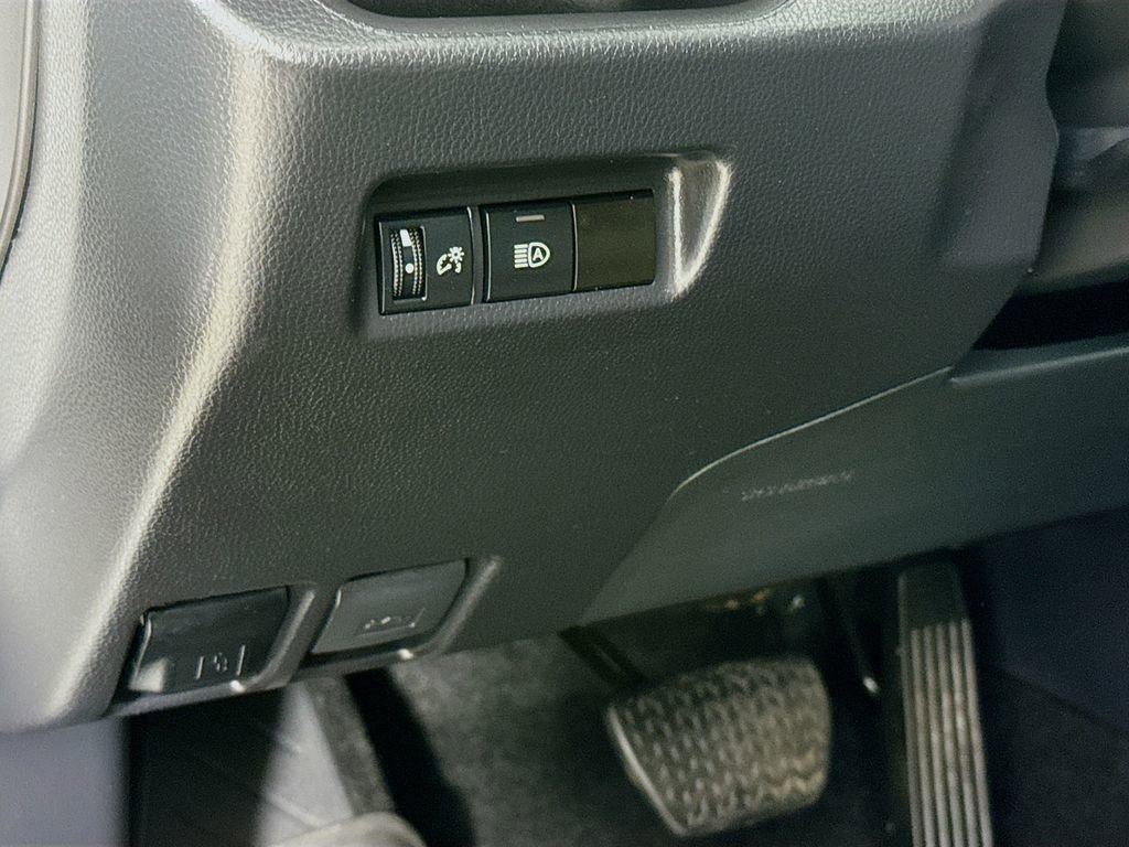 Certified 2024 Toyota RAV4 LE AWD/4WD image 12