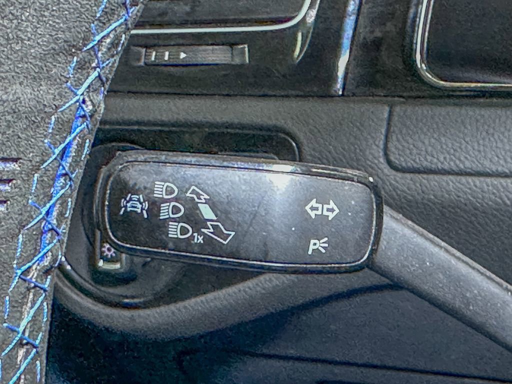 Used 2016 Volkswagen Golf 4-Door image 30