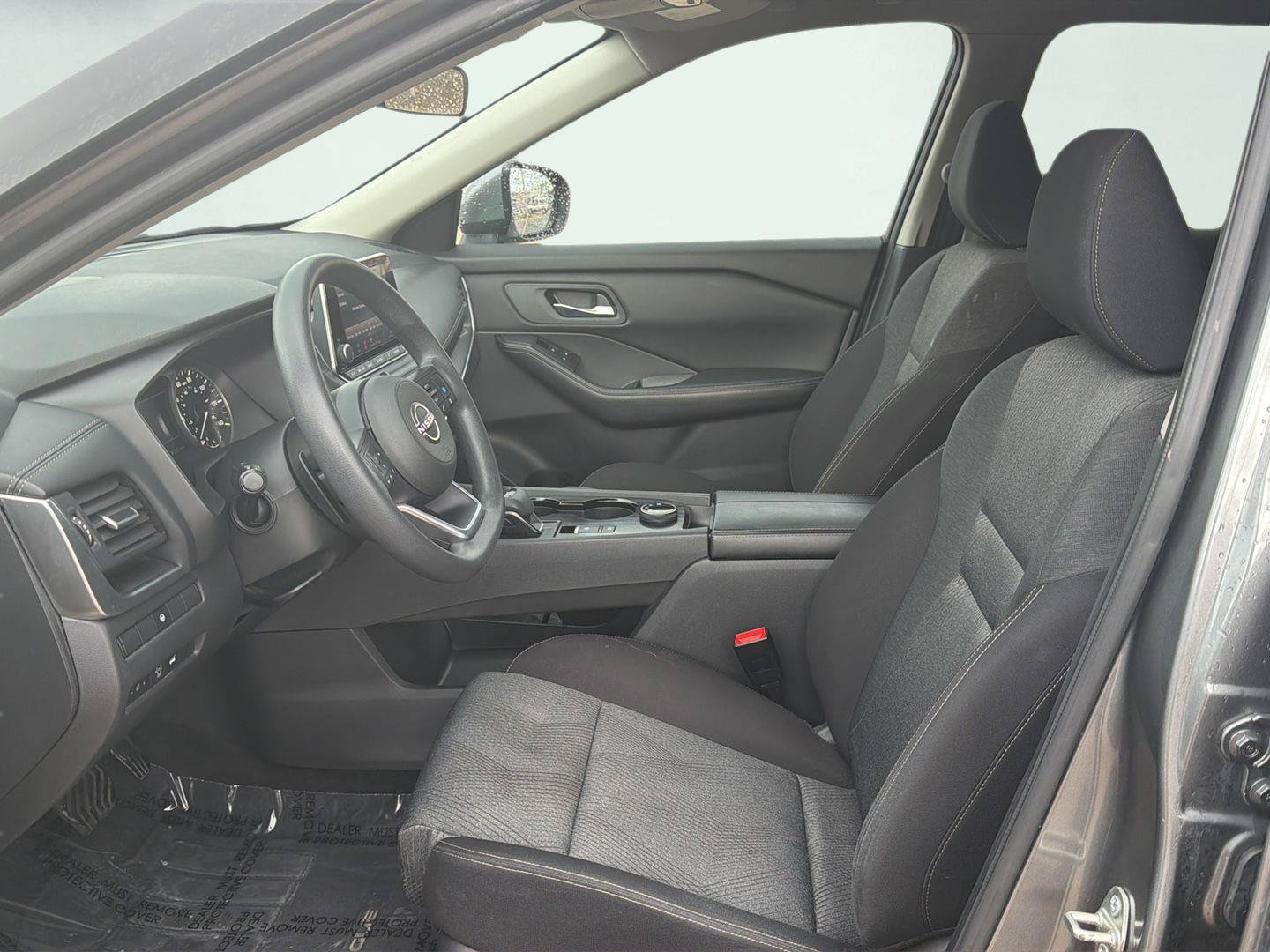 Used 2024 Nissan Rogue SV AWD/4WD image 9